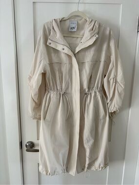 Jacqueline Conoir JAC • Cream Lightweight Trench Jacket XS Hooded Cinched toggle